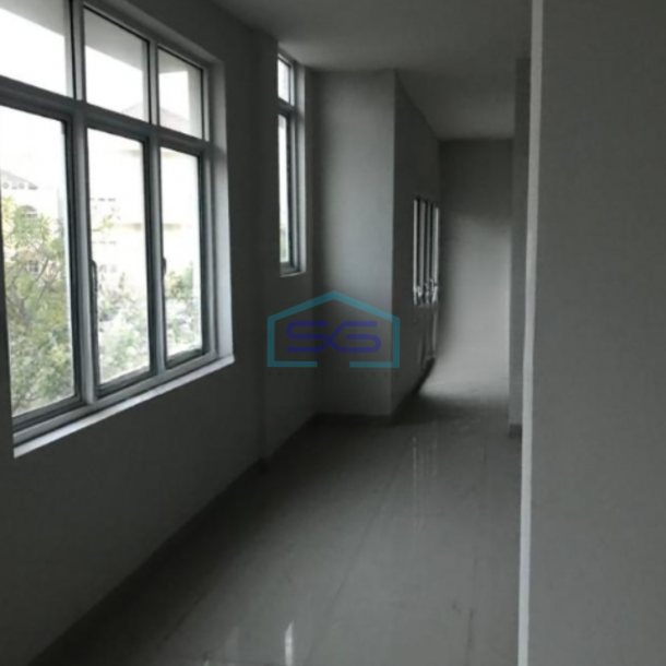 Disewakan Ruko Luas Tanah 225 m² di Pantai Indah Kapuk Jakarta Utara-1