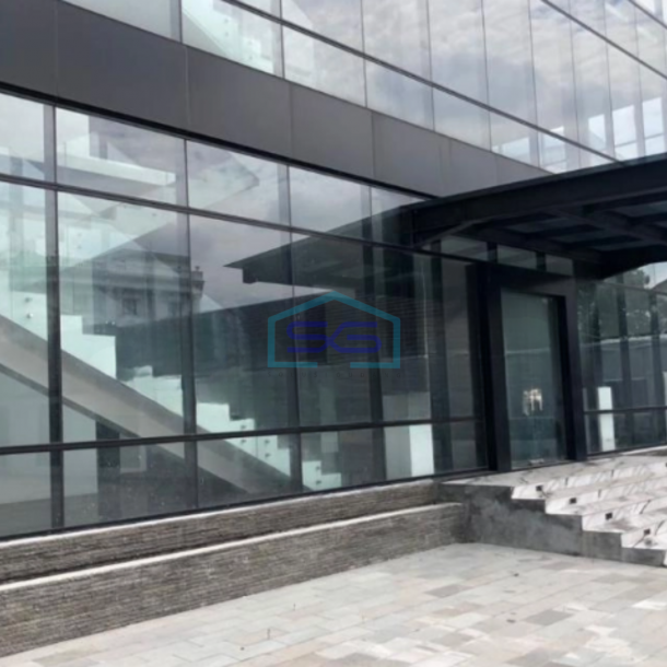 Disewakan Kantor Luas Tanah 2826 m²  di Jakarta Barat-2