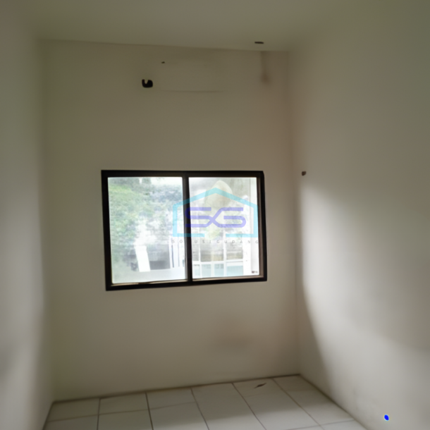 Disewakan Gudang Luas Bangunan  1900 m² di Kapuk Kamal Jakarta Barat-2