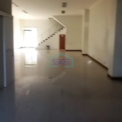 Disewakan Ruko 3 Lantai Mahendradata Parkir Luas Dekat Tiara.dewata