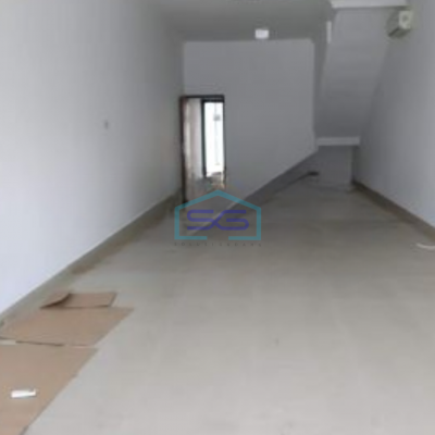 Disewakan Ruko Luas Bangunan  192 m² di Tomang Jakarta Barat 3 Lantai-2