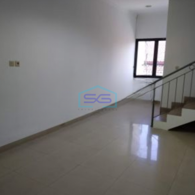 Disewakan Ruko Luas Bangunan  192 m² di Tomang Jakarta Barat 3 Lantai