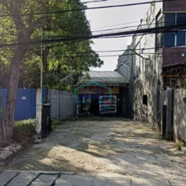 Dijual Ruko ex Bangunan Rumah Makan di Palmerah Jakarta Barat LT 883m2-1