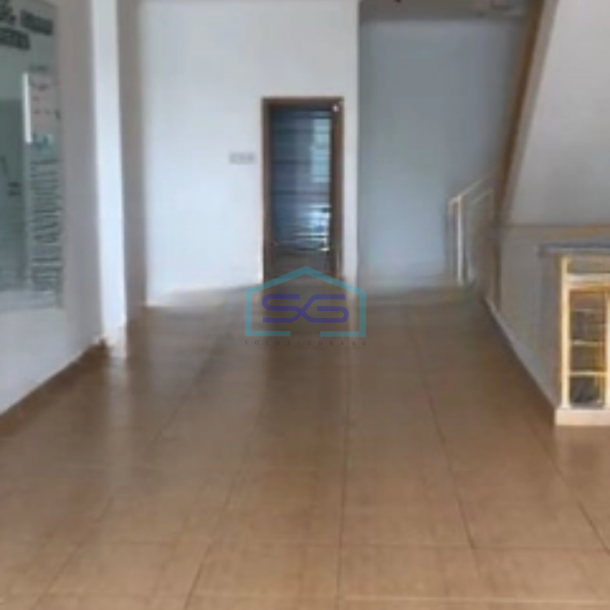 Dijual Ruko 3 Lantai Siap Huni Luas Bangunan  160 m² di Cengkareng Jakarta Barat-1