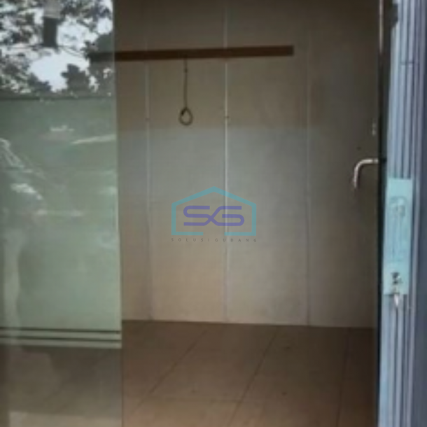 Dijual Cepat Ruko 3 Lantai Luas Bangunan  160 m² di Taman Palem Jakarta Barat-3