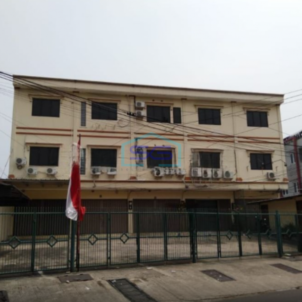 Disewakan Ruko 3 Lantai Tomang Utara Jakarta Barat Luas Tanah 192m2-1