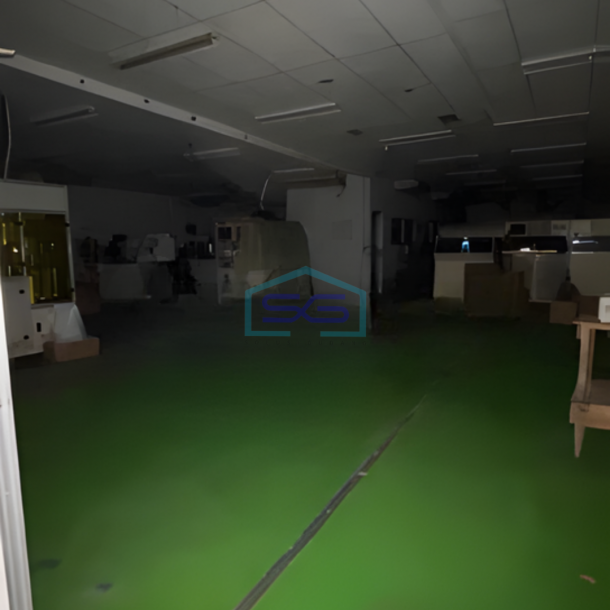 Disewakan Gudang Kavling Dpr Cipondoh Tangerang Luas Bangunan 700m2-1