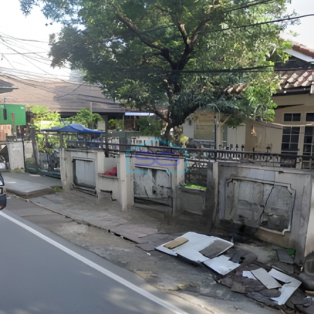 Dijual Tanah Ada Bangunan di Pinggir Jalan Kresek Raya Jakarta Barat LT 2390m2-1