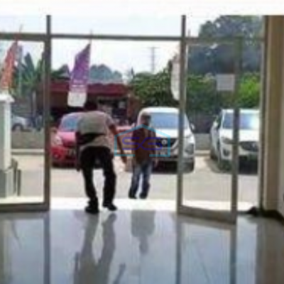 Dijual Ruang Usaha di Karang Tengah Boulevard