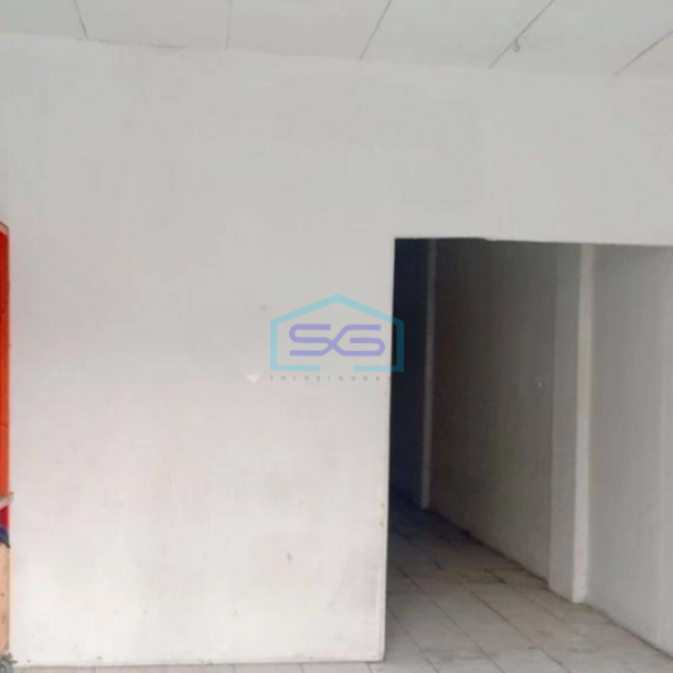 Dijual Ruko Cocok Untuk Segala Usaha di Duri Kosambi Jakarta Barat Luas Bangunan 200 m²-1