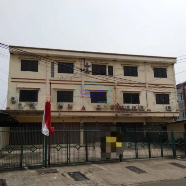 Disewakan Ruko 3 Lantai di Tomang Jakarta Barat Luas Tanah 192 m²-1