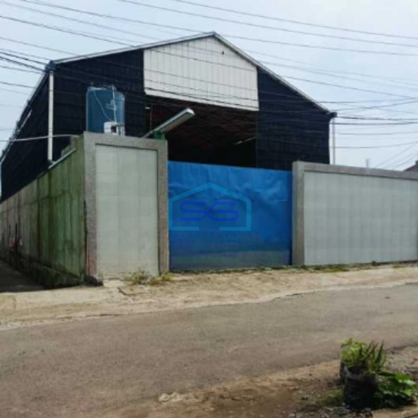 Disewakan Gudang Siap Pakai di Cikarang Barat Bekasi Luas Bangunan 200m2-1