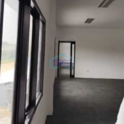 Disewakan Pabrik Siap Pakai di Kawasan Industri Cikarang Bekasi Luas Bangunan 3621m2