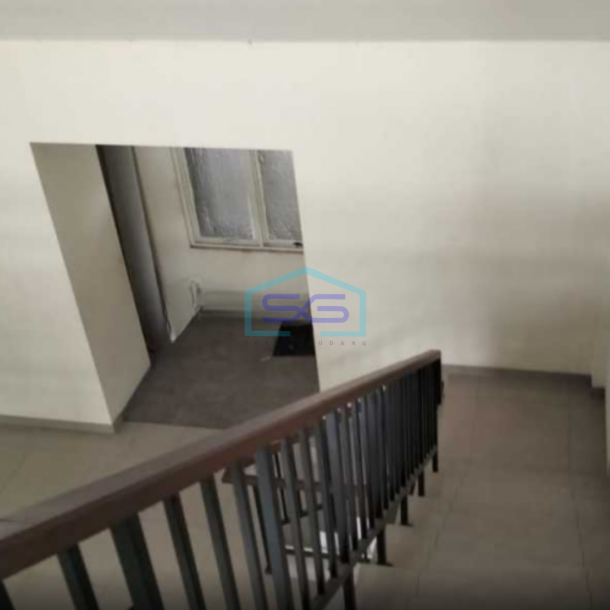 Disewakan Ruko 2,5 Lantai di Harapan Indah Bekasi Luas Bangunan 126m2-4