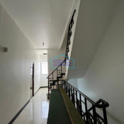 Disewakan Ruko Sentral Niaga di Harapan Indah Bekasi Luas Bangunan 200m2