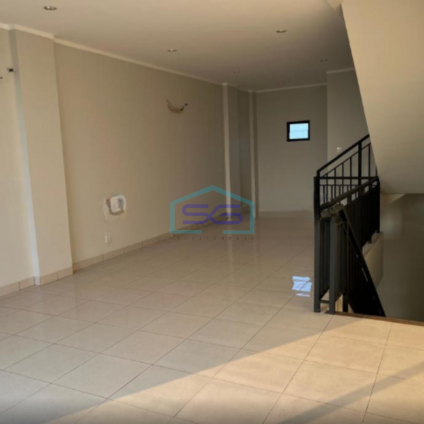 Disewakan 1 Unit Ruko di Summarecon Crown Gading Bekasi Luas Bangunan 194m2-4