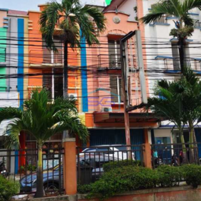 Disewakan Ruko Boulevard Di Harapan Indah 1 Bekasi Luas 75m2
