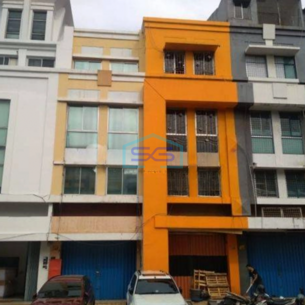 Disewakan Ruko di Mega Grosir Cempaka Mas Jakarta Pusat LB 227m2-2