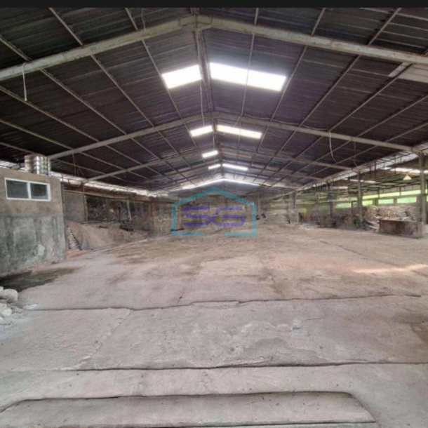 Dijual Gudang Ada Kantor Lokasi Strategis Luas Bangunan 1600 m² di Parung Panjang Bogor-3