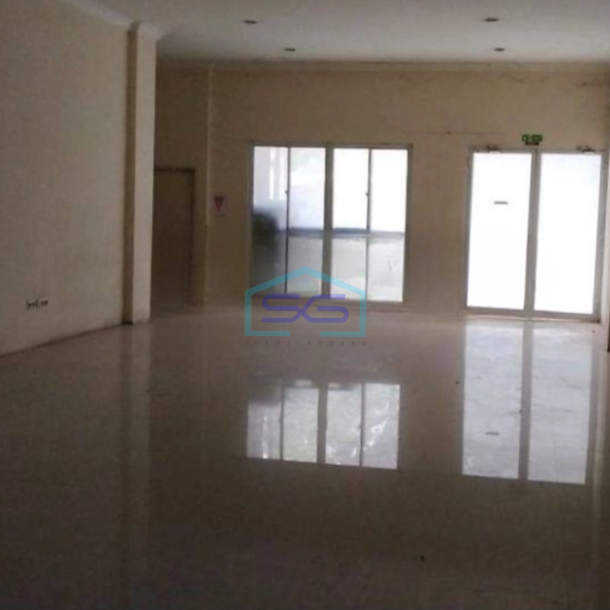 Dijual Cepat Gudang Luas Bangunan 4000 m² di Tangerang-3