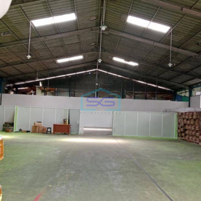 Dijual Cepat Gudang Siap Huni Luas Bangunan 3850 m² di Cilodong Depok