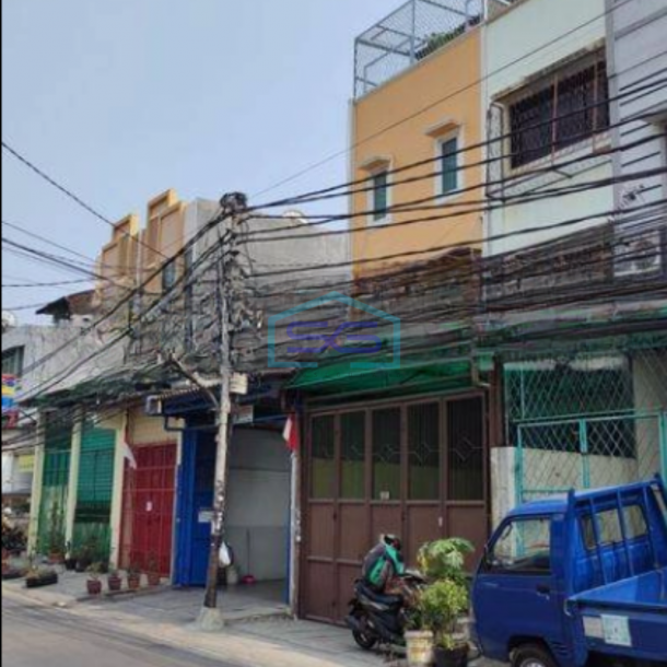 Dijual Ruko di Pinggir Jalan Raya Jelambar Utama Raya, Jakarta Barat LB 210m2-1