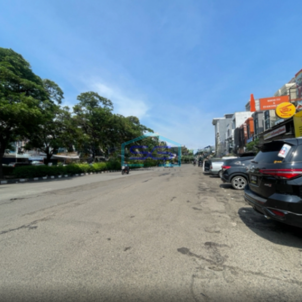 Disewakan Ruko Lantai 1 Di Hibrida Raya Kelapa Gading Jakarta Utara-2