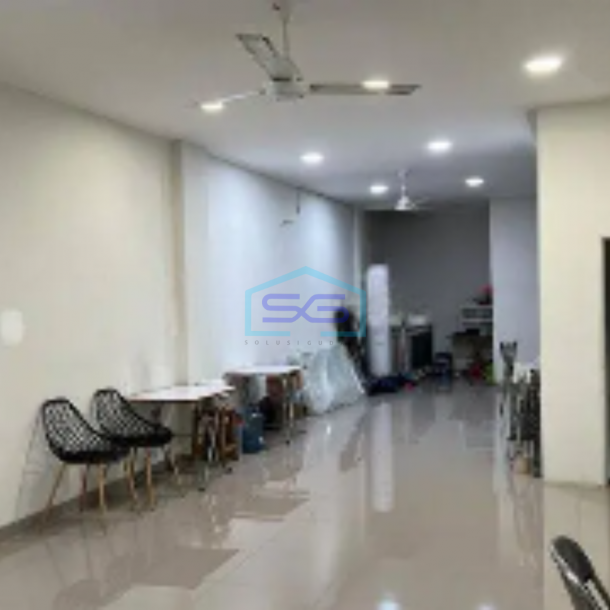 Dijual Ruko Golf Island Jakarta Utara Termurah 4 Lantai Semi Furnish LB 270m2-1