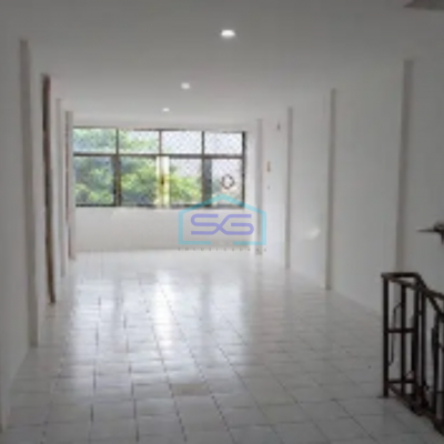 Dijual Ruko Tamansari Jakarta Barat LB 300m2