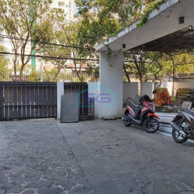 Dijual Gedung 4 Lantai di Jalan Arteri Kelapa Gading Jakarta Utara LB 700m2