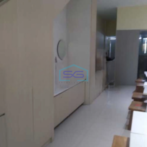 Dijual Ruko Bagus Luas Bangunan  191 m² di Sumur Batu Jakarta Pusat-1