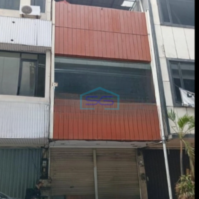 Disewakan Ruko 3 Lantai Luas Bangunan  175 m² di Kelapa Gading Jakarta Utara