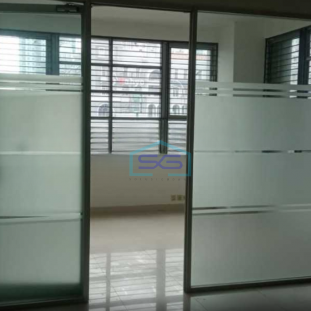 Disewakan Ruko Luas Bangunan  304 m² Lokasi Kelapa Gading Jakarta Utara-3