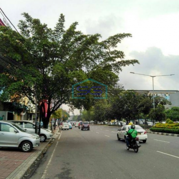 Disewakan Ruko Gedung Luas Tanah 460m2 di Jakarta Pusat Cocok Untuk Kantor-2