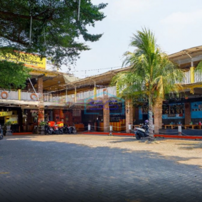 Dijual Ruang Usaha Ex Resto Sunda Lokasi Strategis dan Ramai Cilodong Depok Luas Bangunan  1240 m²
