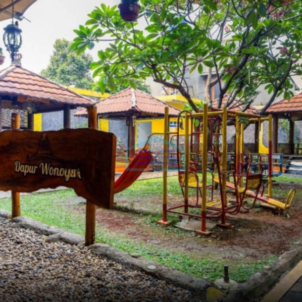 Dijual Ruang Usaha Ex Resto Sunda Lokasi Strategis dan Ramai Cilodong Depok Luas Bangunan  1240 m²-1