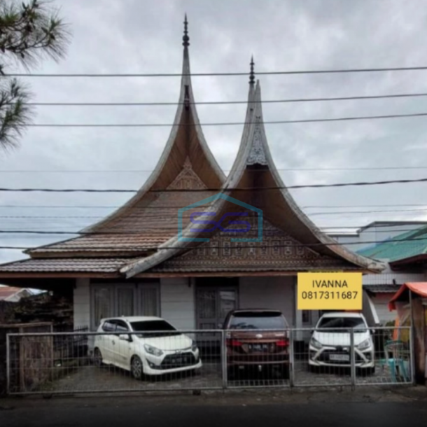 Dijual Ruang Usaha Bekas Hotel Cocok Untuk Usaha di Bukittinggi Sumbar Sumatera Barat Luas Bangunan  180 m²-1