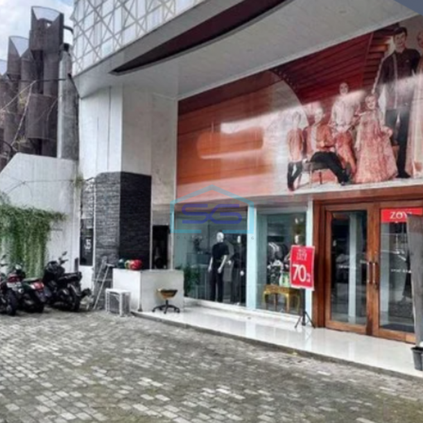 Disewakan Ruang Usaha Komersial di Jalan Utama di Kebayoran Baru Jakarta Selatan Luas Bangunan  434 m²-1