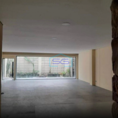 Disewakan Ruang Usaha Strategis di Gandaria Kebayoran Baru Jakarta Selatan Luas Bangunan  840 m²