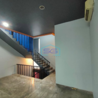 Disewakan Ruko 3 Lantai + Rooftop di Puri Mutiara Cipete Jakarta Selatan Luas Bangunan  260 m²