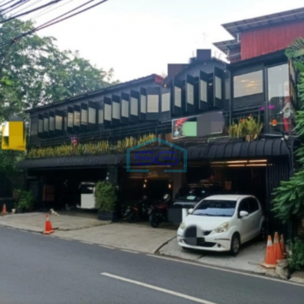 Dijual Ruang Usaha Ex Cafe Resto di Jatipadang, Jakarta Selatan Luas Bangunan  1000 m²-1