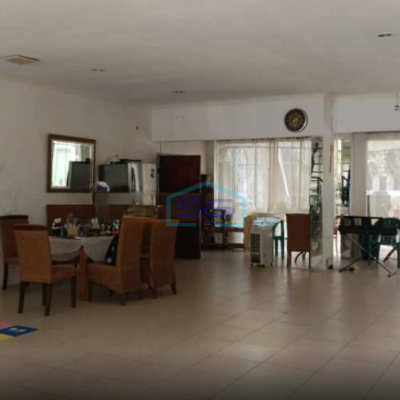 Dijual Ruko di Lokasi Strategis Jl Gunawarman Kebayoran Baru Jakarta Selatan Luas Bangunan  700 m²