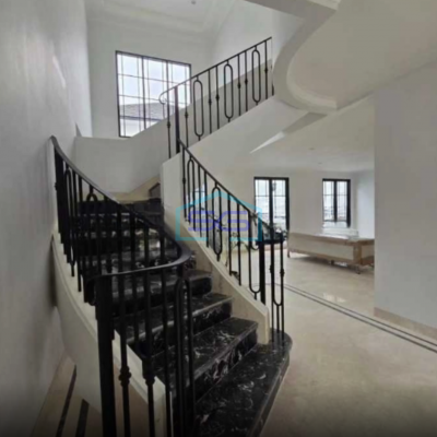 Dijual Ruang Usaha Pinggir Jalan Di Kebayoran Baru, Jakarta Selatan  Luas Bangunan  250 m²