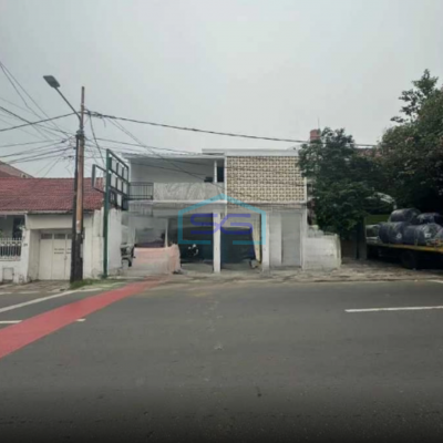 Dijual Ruang Usaha Pinggir Jalan Di Kebayoran Baru, Jakarta Selatan  Luas Bangunan  250 m²