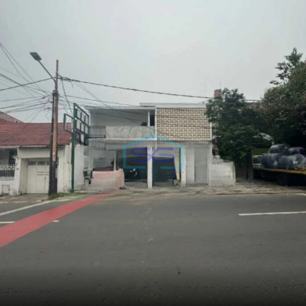 Dijual Ruang Usaha Pinggir Jalan Di Kebayoran Baru, Jakarta Selatan  Luas Bangunan  250 m²-1