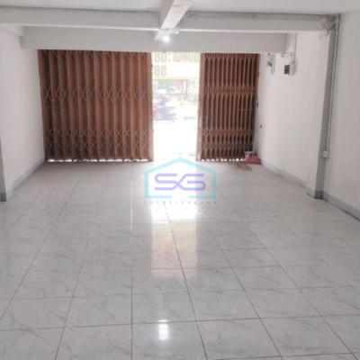 Disewakan Ruko 1 Lantai Baru Direnovasi Lokasi Pinggir Jalan Raya Tubagus Angke Jakarta Barat-2