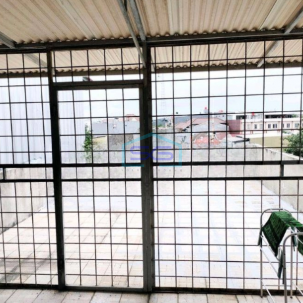 Dijual Ruko Lokasi Strategis Cocok Untuk Segala Usaah di Jalan Utama Jelambar Jakarta Barat-1