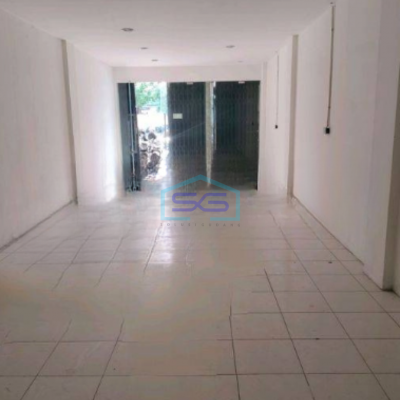 Disewakan Ruko Lokasi Strategis Hadap Jalan Raya di Srengseng Jakarta Barat