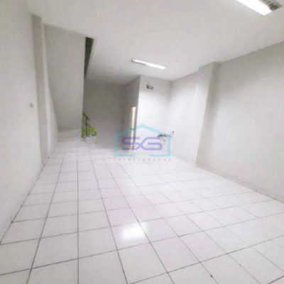 Disewakan Ruko 1 Lantai di Taman Ratu Jakarta Barat Luas Tanah 110 m²