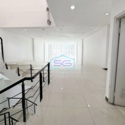 Dijual Ruko Luas Bangunan 800 m² Lokasi Tangerang